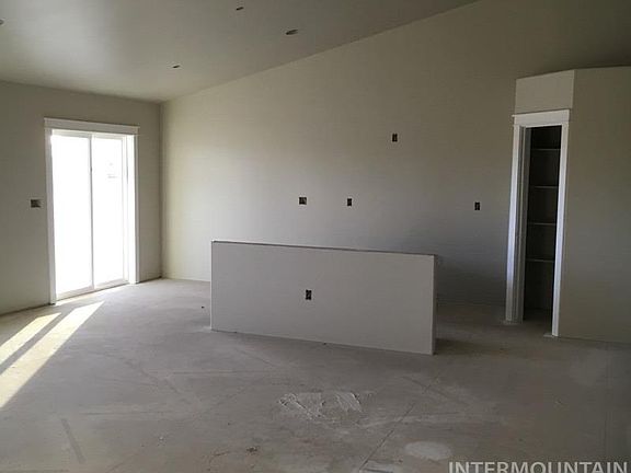 5th image of 2489 Whirlaway Ln