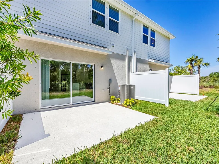15024 Cuzcorro Ct — Photo 40