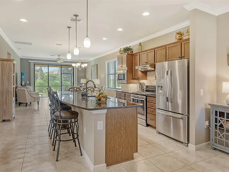 6743 Haverhill Ct — Photo 6