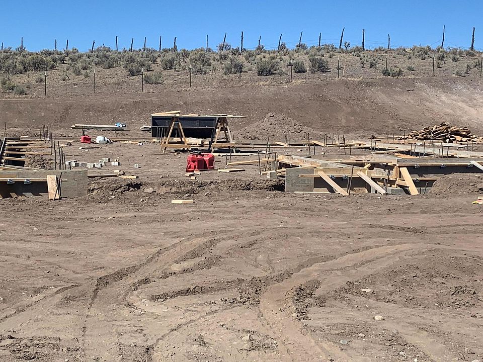 2nd image of 208 W Aspen Valley Dr