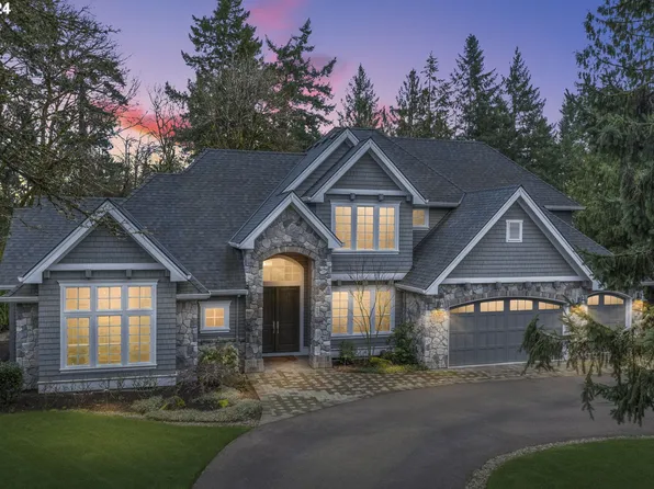 3070 Wembley Park Rd, Lake Oswego, OR 97034