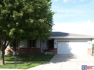 5428 Betty Lou Blvd, Lincoln, NE 68516