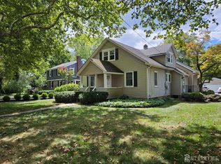 1 Parkway Ave, Plainsboro, NJ 08536