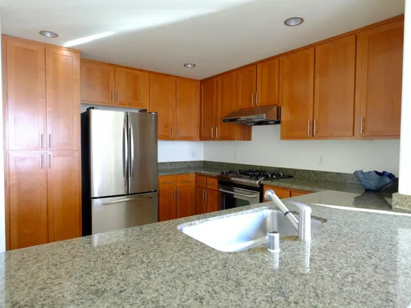 423 7th St Unit 901, Oakland, CA 94607