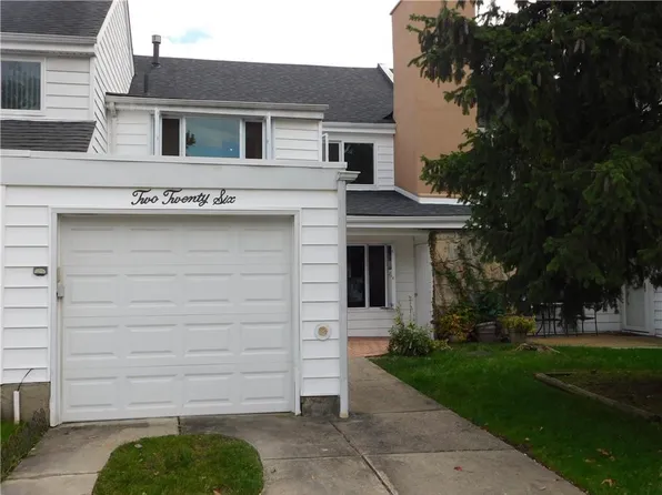 226 Dover Grn, Staten Island, NY 10312