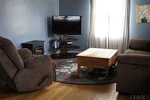 5th image of 25 Rose Ct