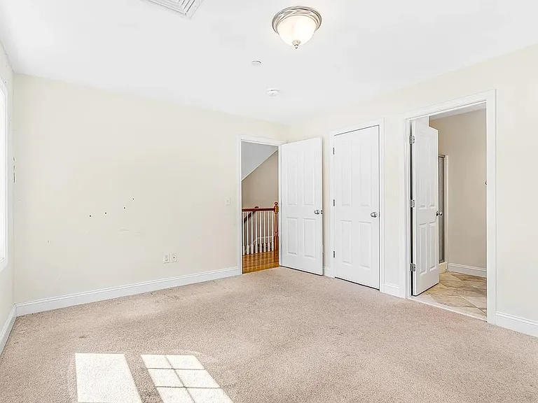 1281 Elm St — Photo 12