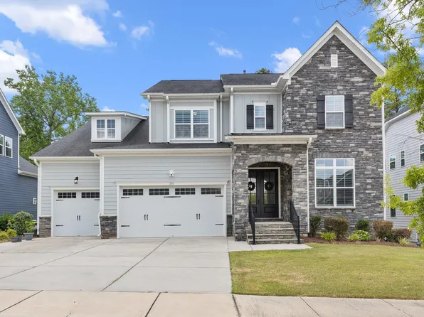 301 Mystic Quartz Ln, Holly Springs, NC 27540