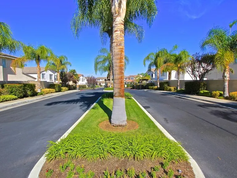 Gardenvail Dr — Photo 3