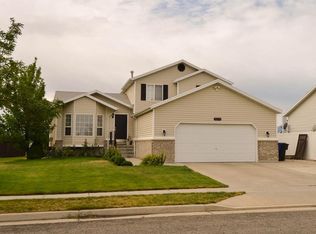5231 W Ridge Flower Way, Kearns, UT 84118