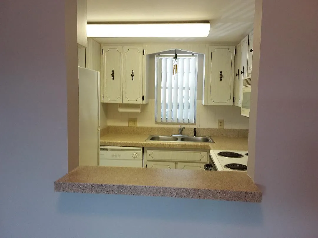 2 bed, 1097 sqft, $1,450 — Photo 3