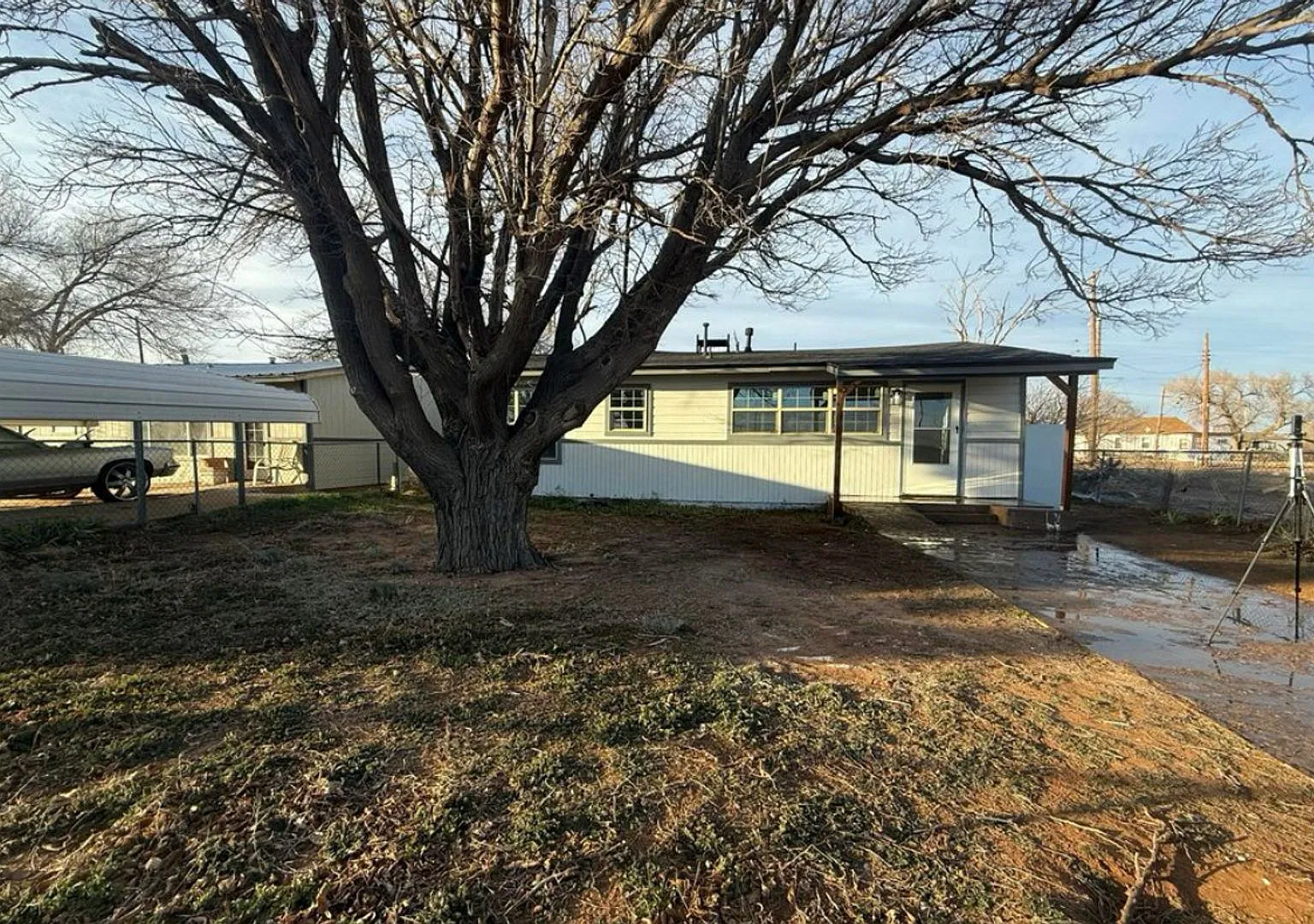 Newly Remodeled 3 Bedroom Home — Photo 2