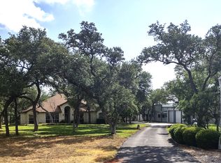 292 Bear Creek Dr, New Braunfels, TX 78132