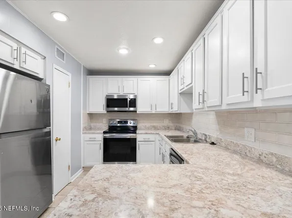 11634 MARINA Drive, Jacksonville, FL 32246