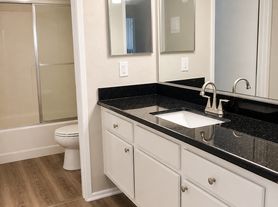 Glenhill Apartments