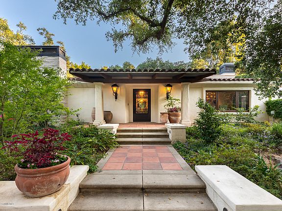 2nd image of 902 Flintridge Ave