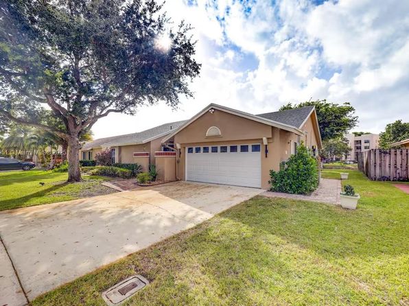 10310 NW 31st Ct, Sunrise, FL 33351