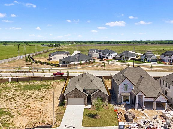 An additional view of your home, lot and neighborhood.