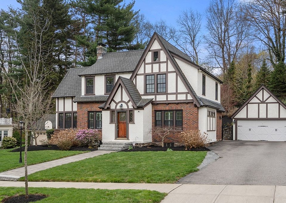 1st image of 19 Hancock Hill Dr