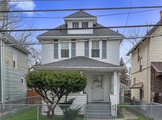 2207 Ontario Ave, Niagara Falls, NY 14305