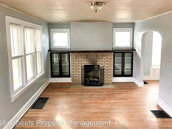 2nd image of 203 Dale St