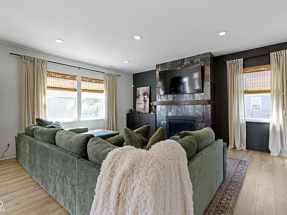 4th image of 6695 Sugar Creek Ln