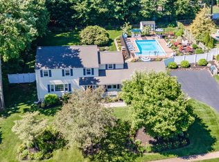 295 Towpath Ln, Cheshire, CT 06410