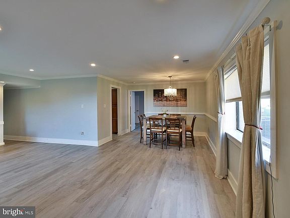 5th image of 3481 Summit Ct NE #3481