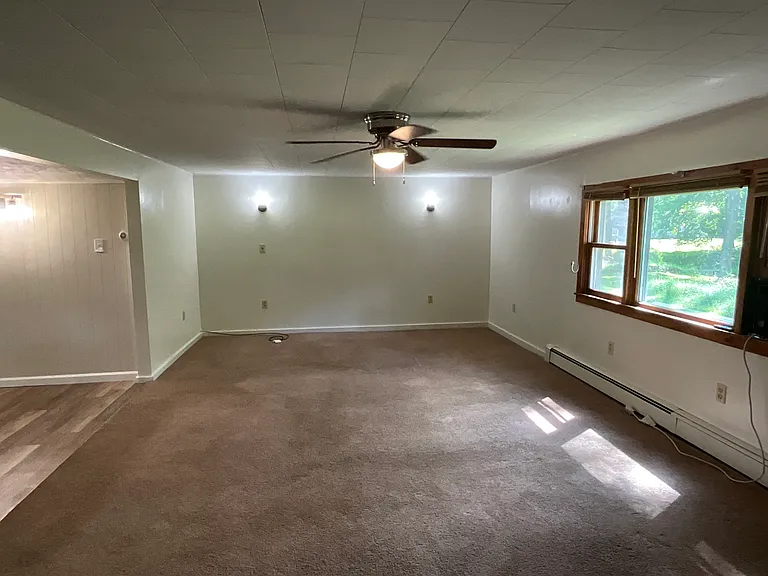 1024 Delaware Dr — Photo 6