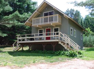 15 Juniper Hill Ln, Wilmington, NY 12997