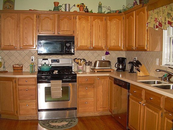 2nd image of 5993 Williamsport Dr