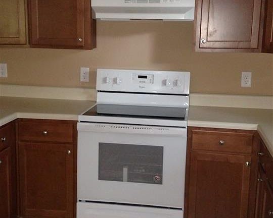 4th image of 2315 Gertrude Cir