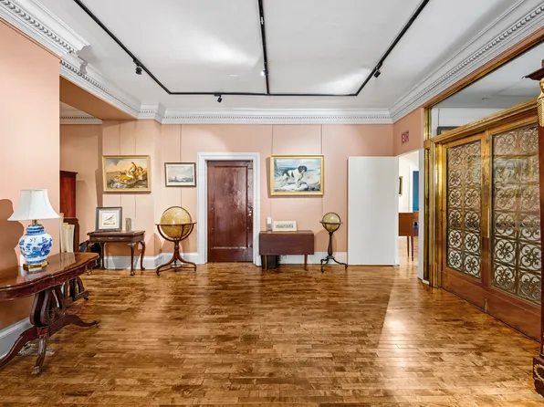 29 East 72nd Street image 6 of 11