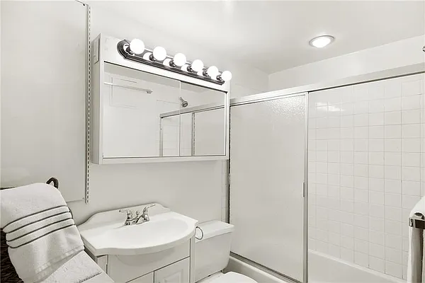 Sold by Trump International Realty | media 4