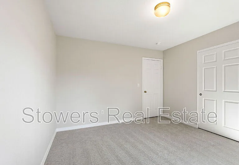 23 Westbourne Ct — Photo 35