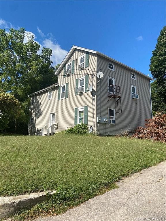 81 Liberty St, Pawcatuck, CT 06379 Zillow