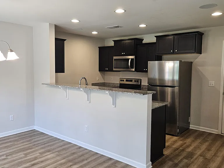 1441 Feldspar Ct — Photo 6