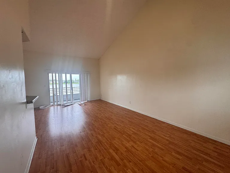 3409 NW 44th St #205 — Photo 17