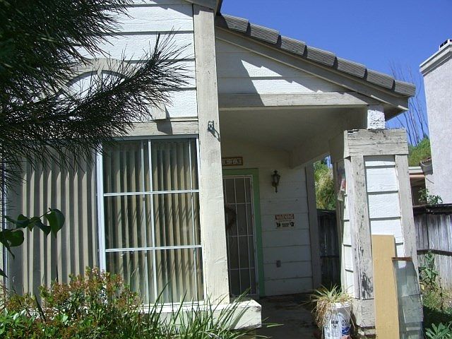 1st image of 396719 Sunrose Dr