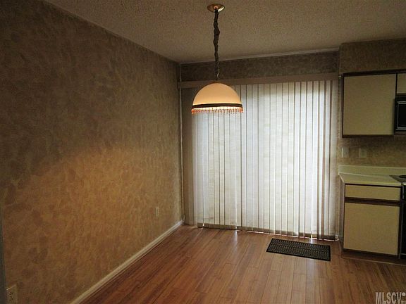 5th image of 725 21st Ave NE
