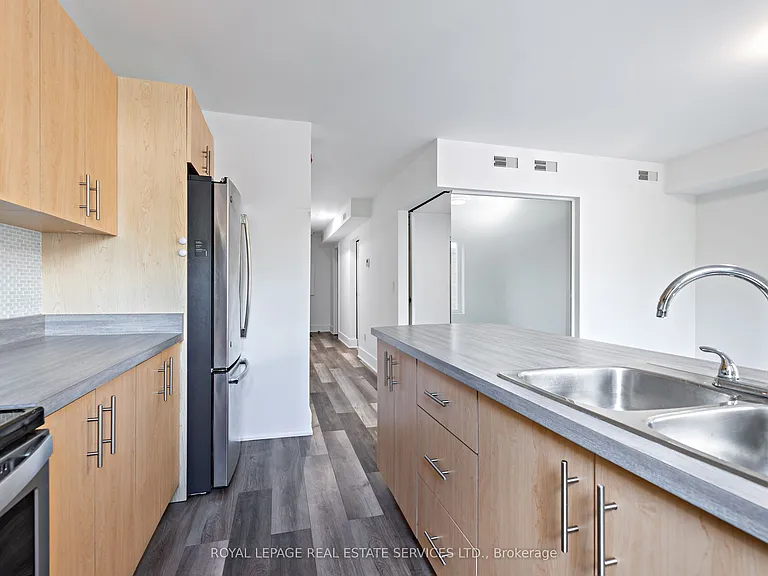1106 Saint Clair Ave W #2B — Photo 4