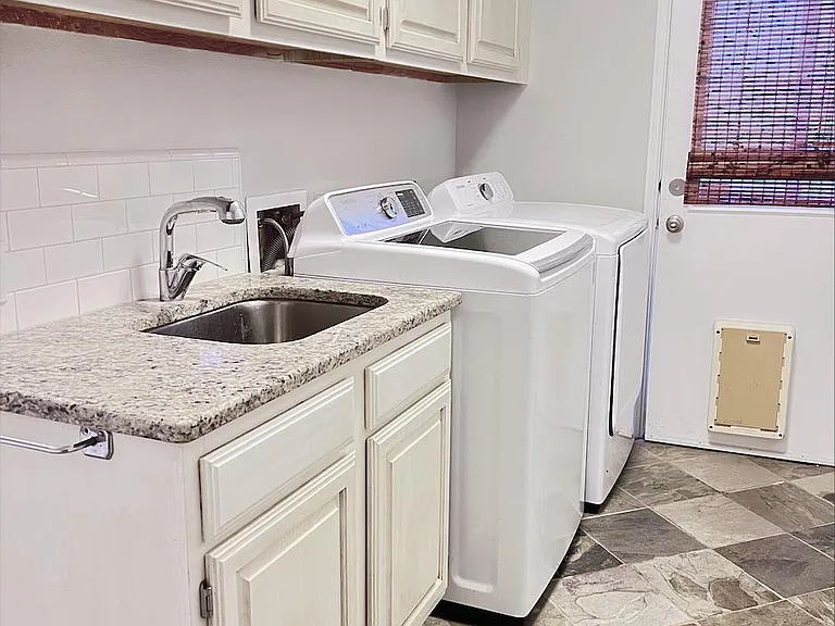 2615 Winding Hollow Ln — Photo 22