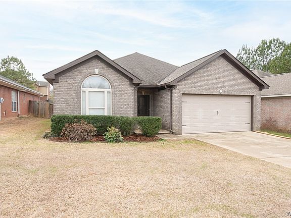 2nd image of 6523 Helen Julia Ln