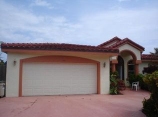 140 NE Wavecrest Ct, Boca Raton, FL 33432