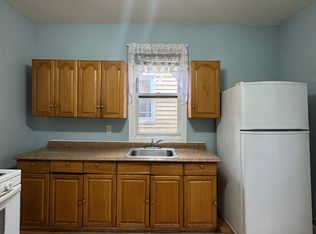 183 Wegman Pkwy #2, Jersey City, NJ 07305