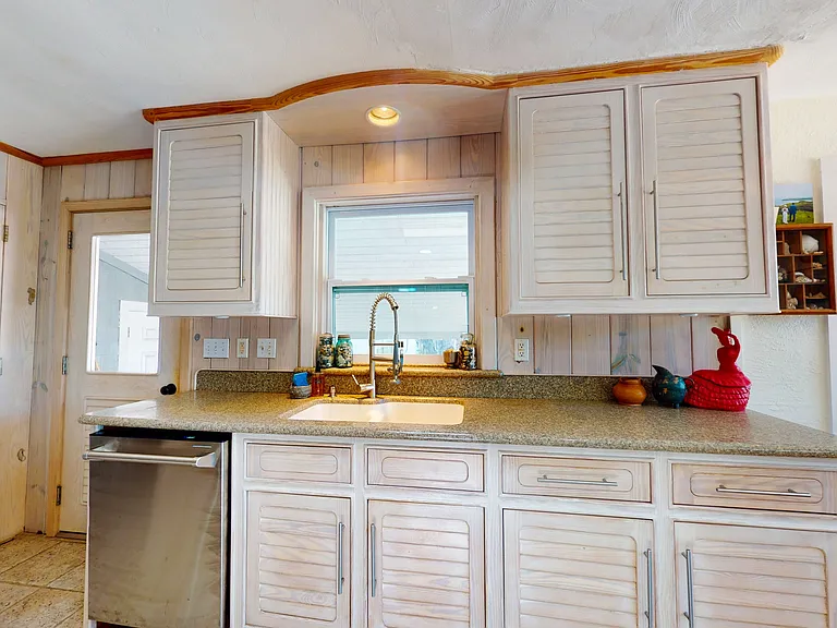 207 Kirkland Rd — Photo 7