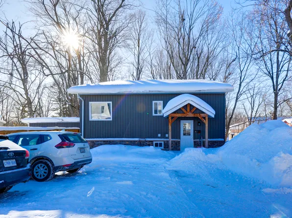 493 Gill St #Mf, Orillia, ON L3V 4K9