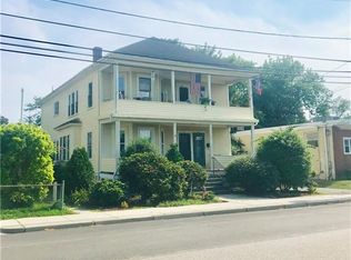 76 Washington St, Bristol, RI 02809