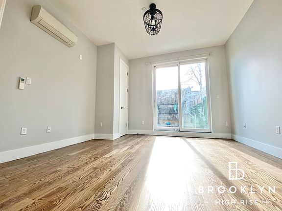 2nd image of 2734 Snyder Ave #1R