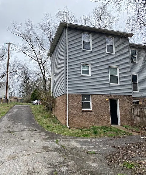 4813 Catskill Dr — Photo 17
